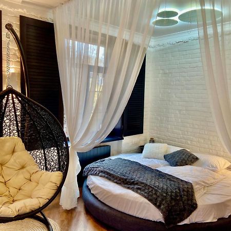 Romantic Apartment On Andriivskyi Kiev Exterior foto